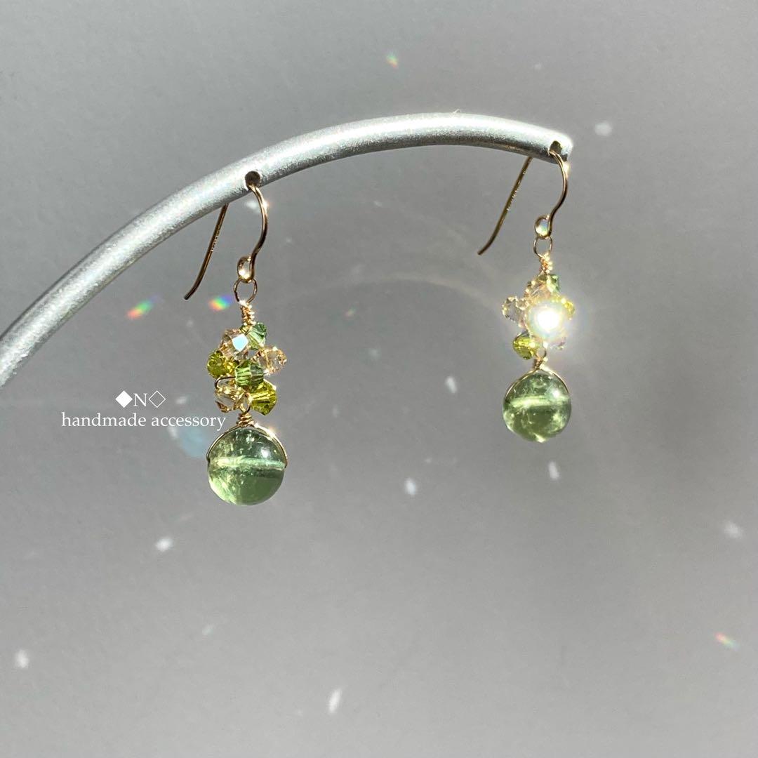 14kgf グリーンアパタイトのピアス スワロフスキー・クリスタルの煌めき