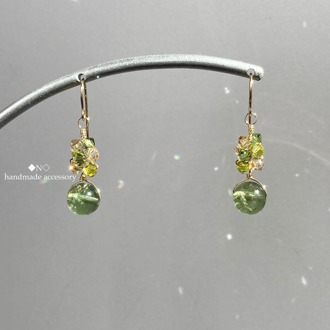 14kgf グリーンアパタイトのピアス スワロフスキー・クリスタルの煌めき