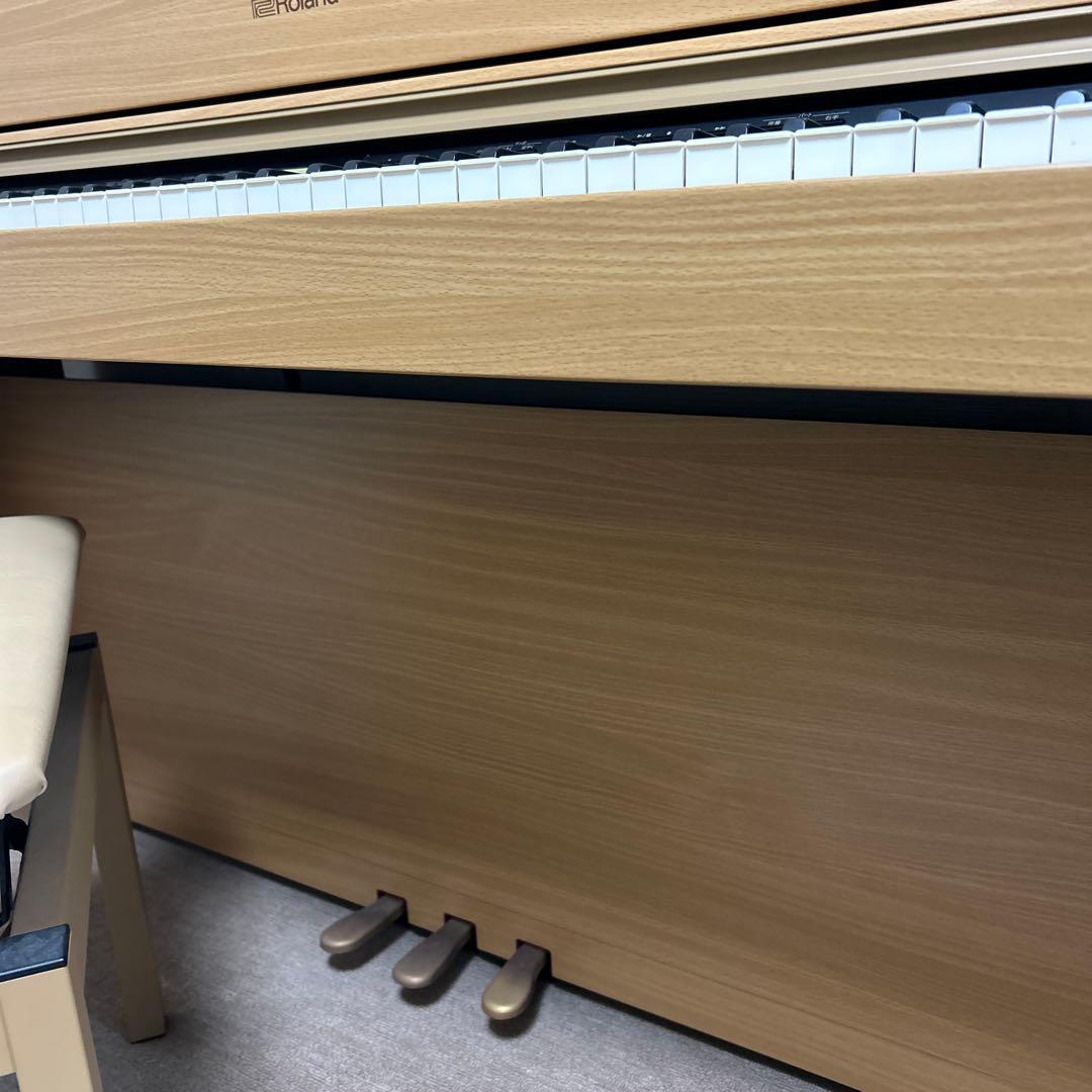 極美品・本格派！Roland のハイブリッド鍵盤HP605NB 電子ピアノ