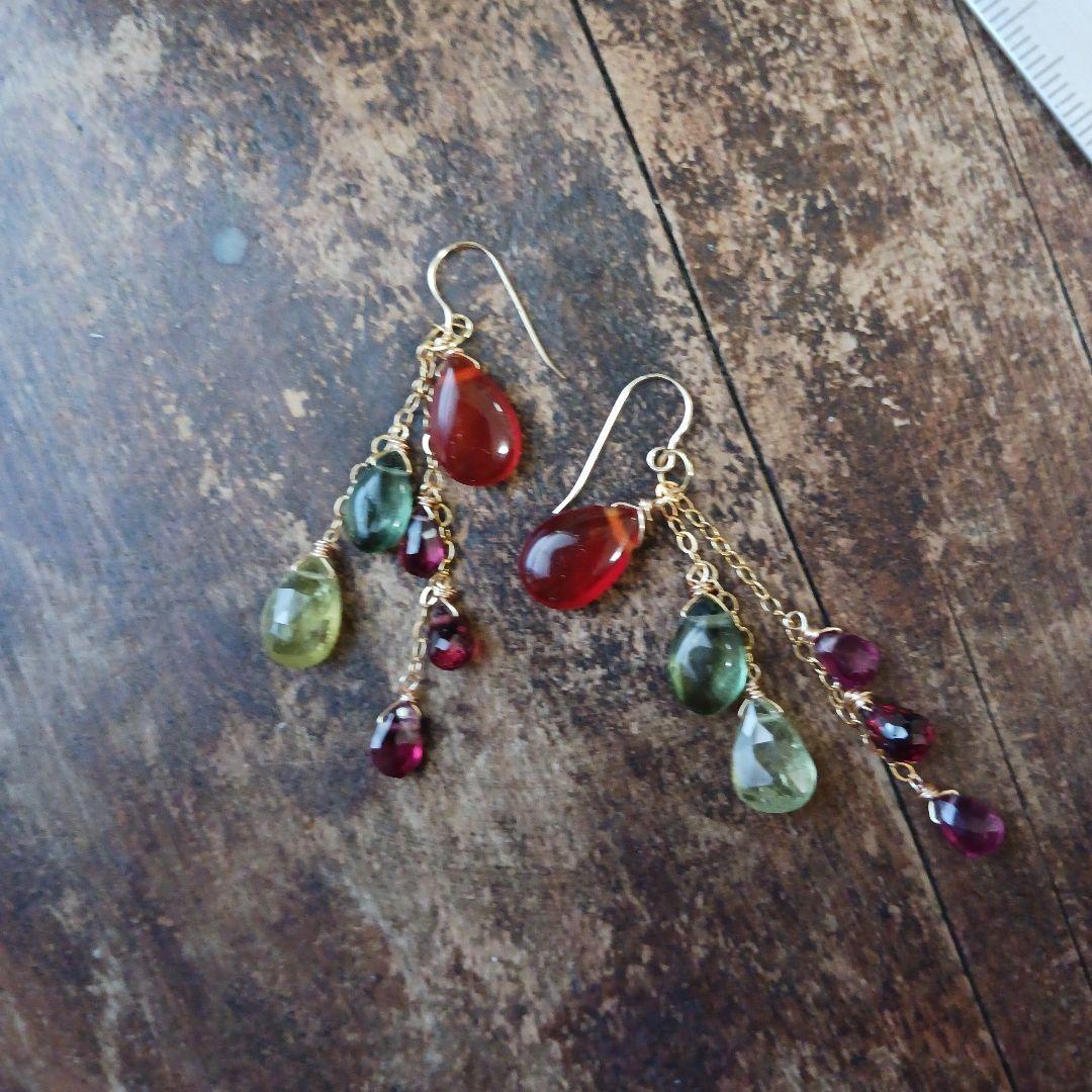 まいこさま吾亦紅(ワレモコウ)色のピアス　14kgf