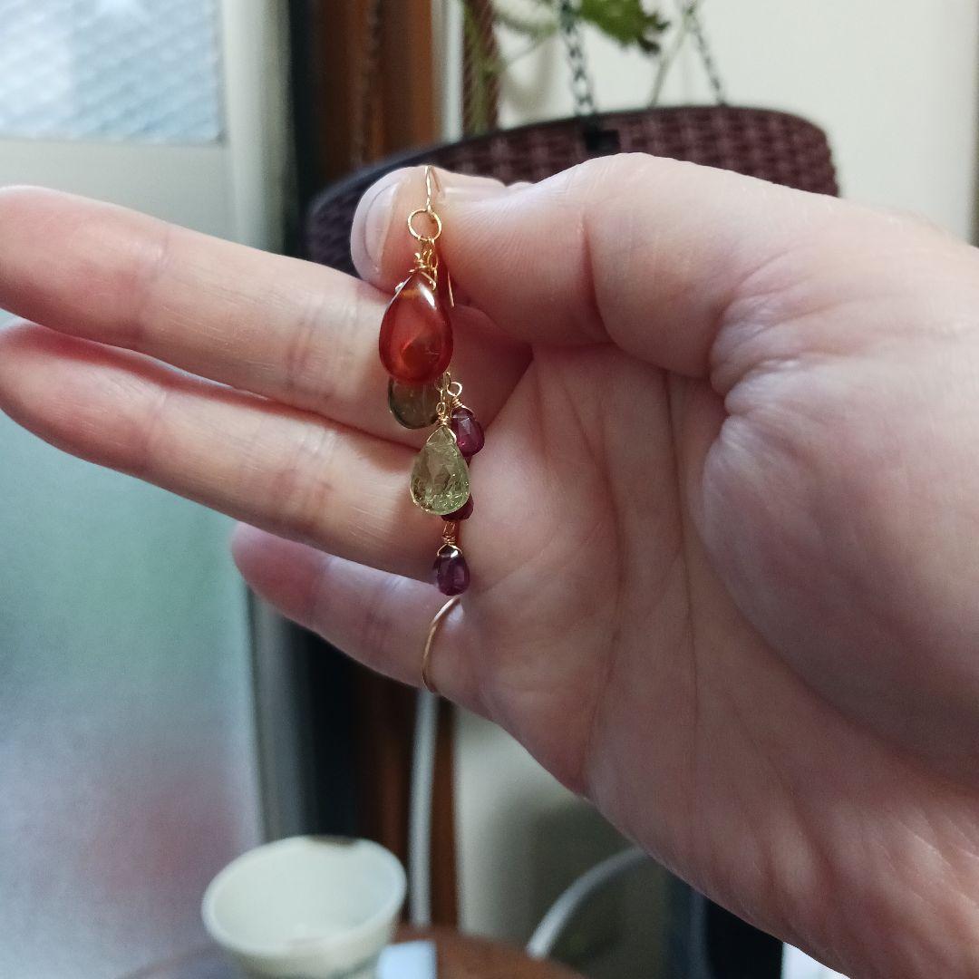 まいこさま吾亦紅(ワレモコウ)色のピアス　14kgf