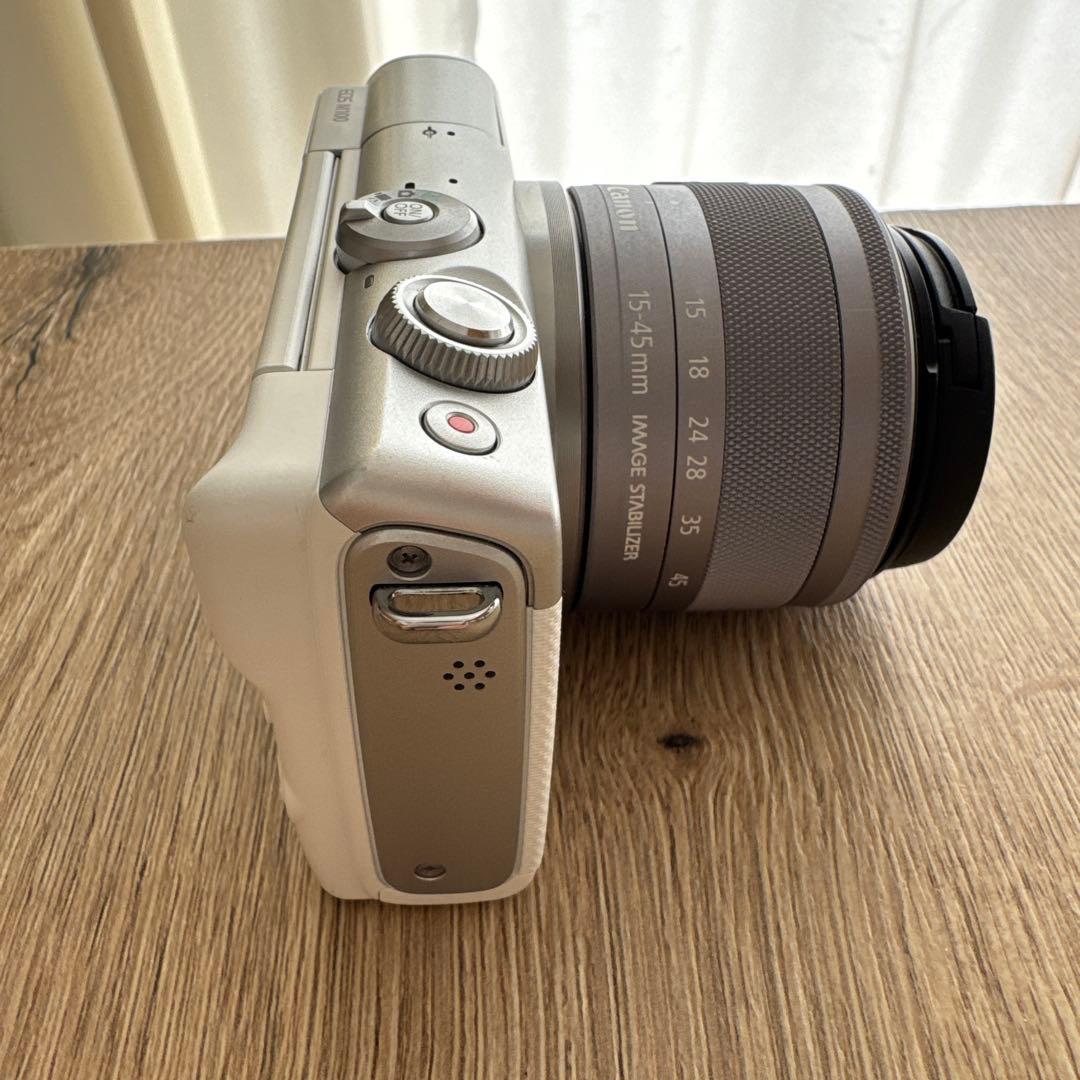 Canonミラーレス一眼カメラEOS M100