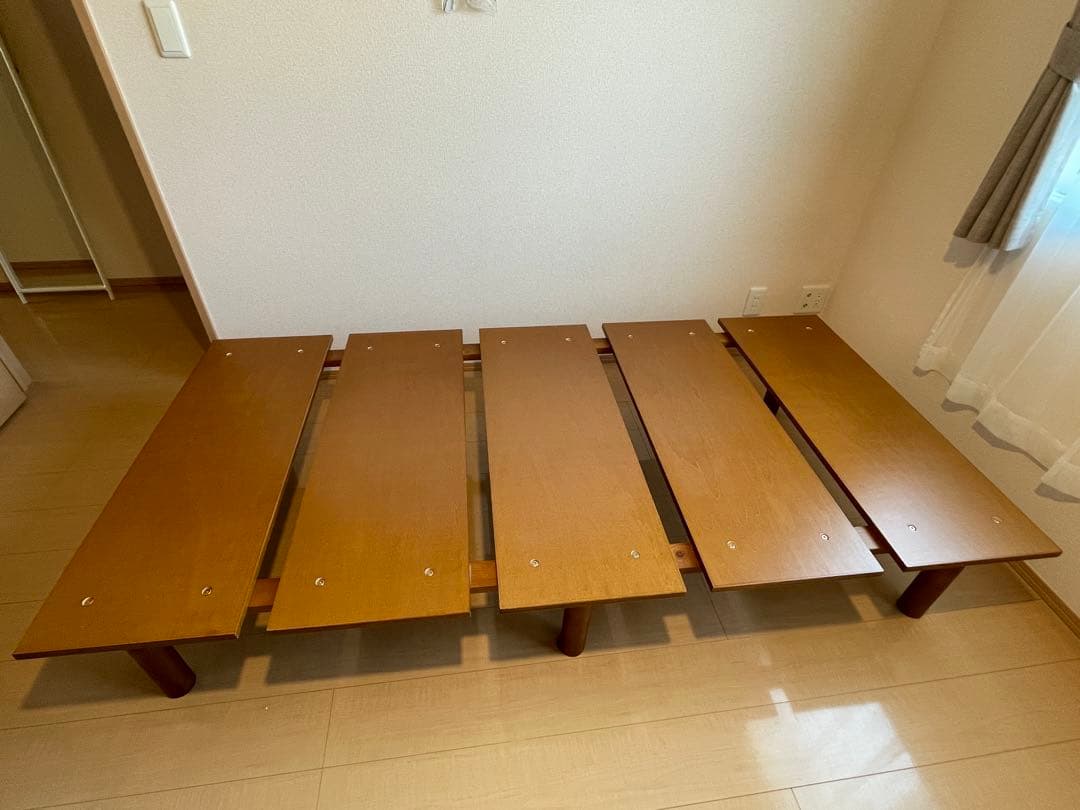 ベッドフレーム　木製