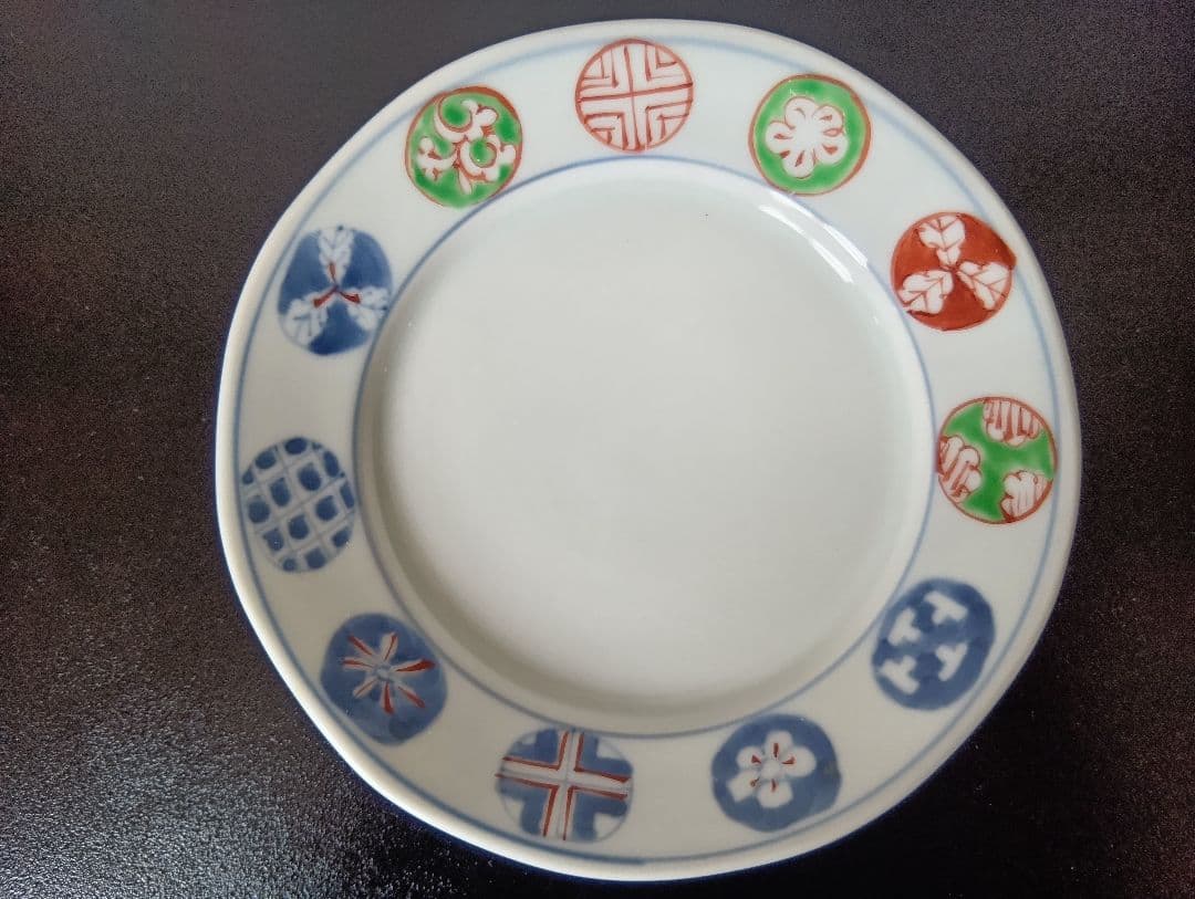 有田焼　福寿窯　染錦丸文　5.5寸皿　銘々皿　大文字　4枚