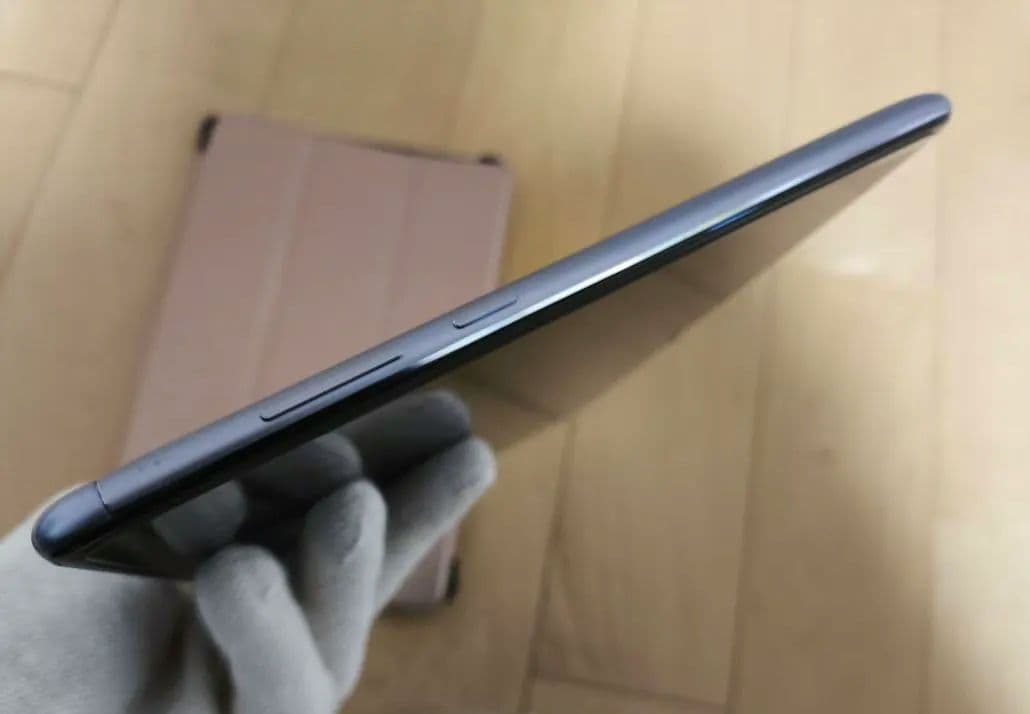 HUAWEI Tablet FHD /64GB/4GB 急速充電対応