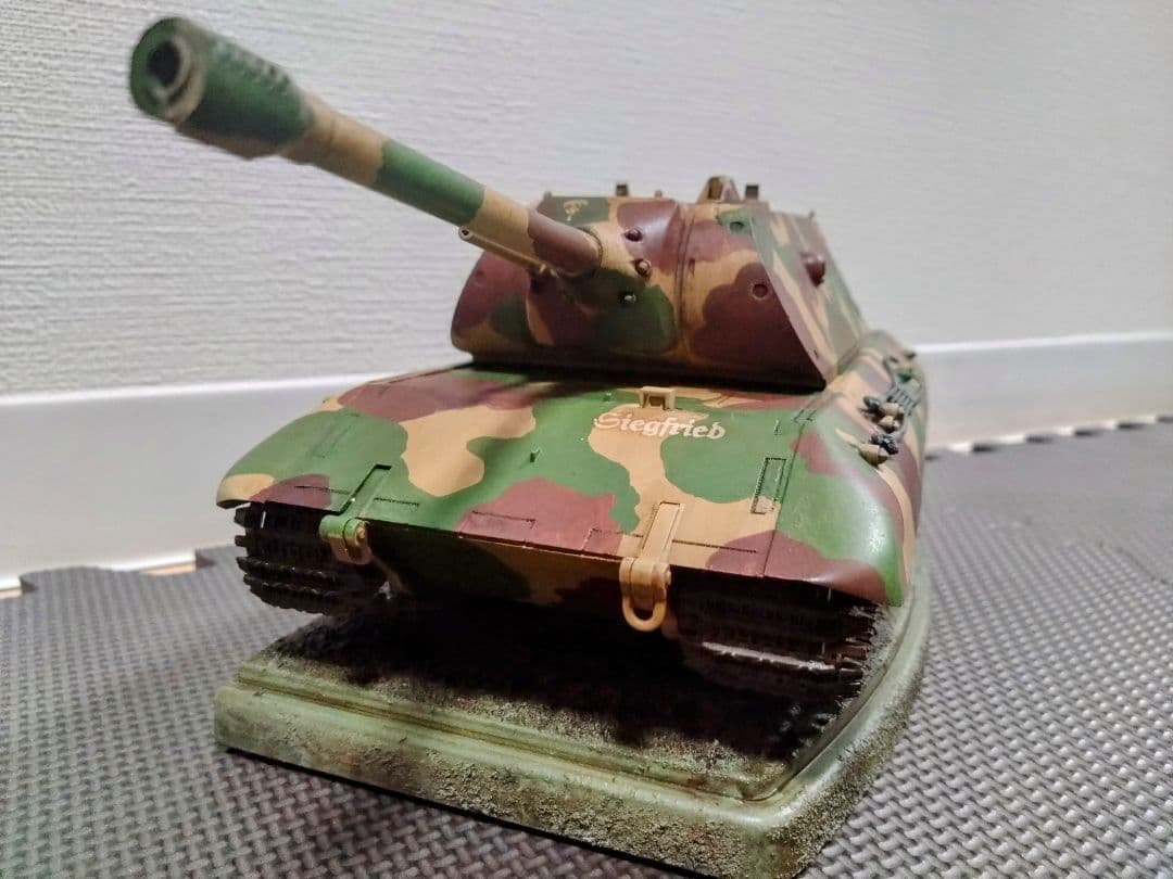 プラモデル 完成品 1/35 ドイツ軍 戦車 E100