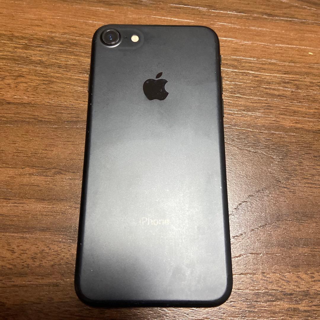 iPhone7 SIMロック解除済み