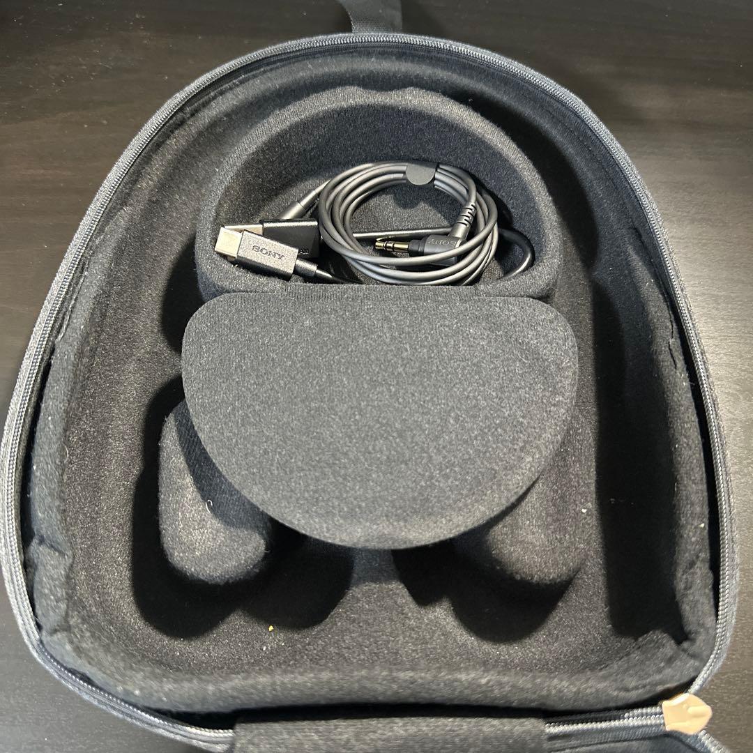 ソニー　ワイヤレスヘッドホン　WH-1000XM5