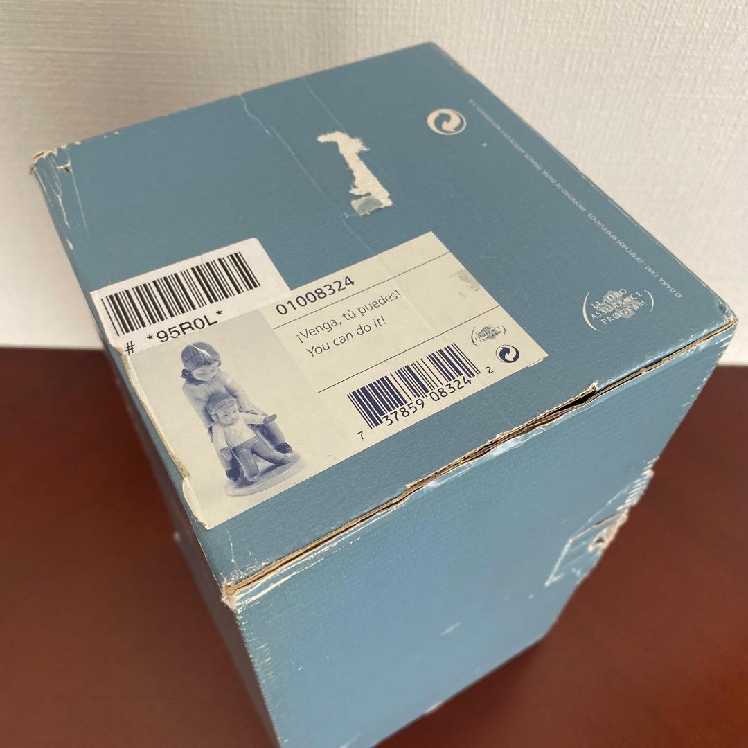 LLADRO リヤドロ 『 あなたもできるよ 』 置物