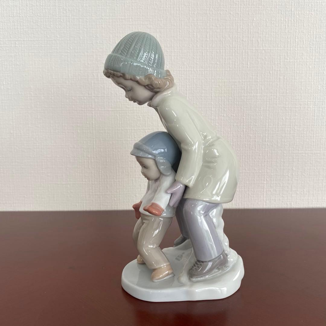 LLADRO リヤドロ 『 あなたもできるよ 』 置物