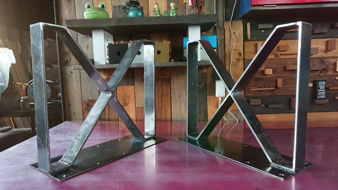 無塗装でアイアンなフラット鉄脚 ∞型 2脚ver. ローテーブル