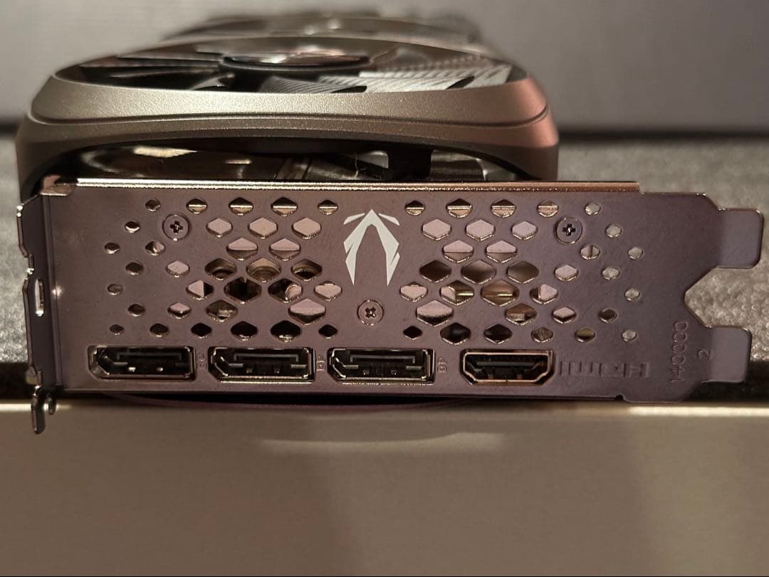 グラフィックボード・グラボ・ビデオカード ZOTAC GAMING GeForce RTX 4070 Ti Su