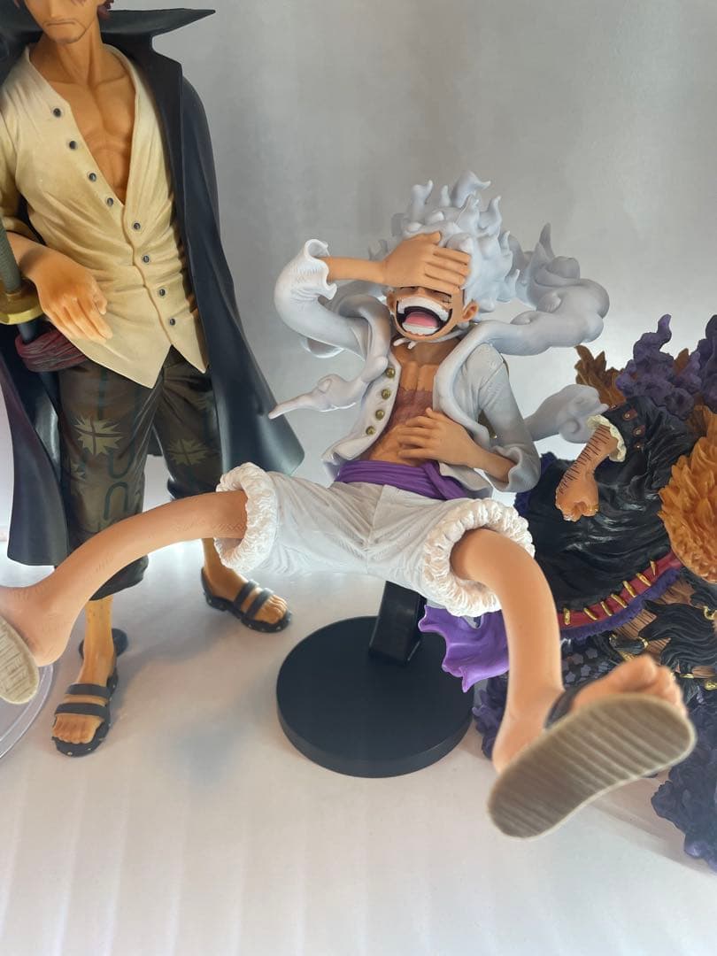 一番くじ　ルフィ　シャンクス　バギー　ティーチ　フィギュア　四皇フィギュア