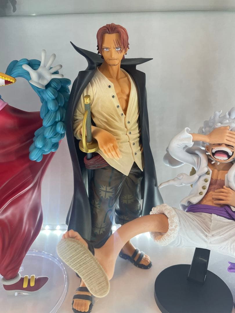 一番くじ　ルフィ　シャンクス　バギー　ティーチ　フィギュア　四皇フィギュア