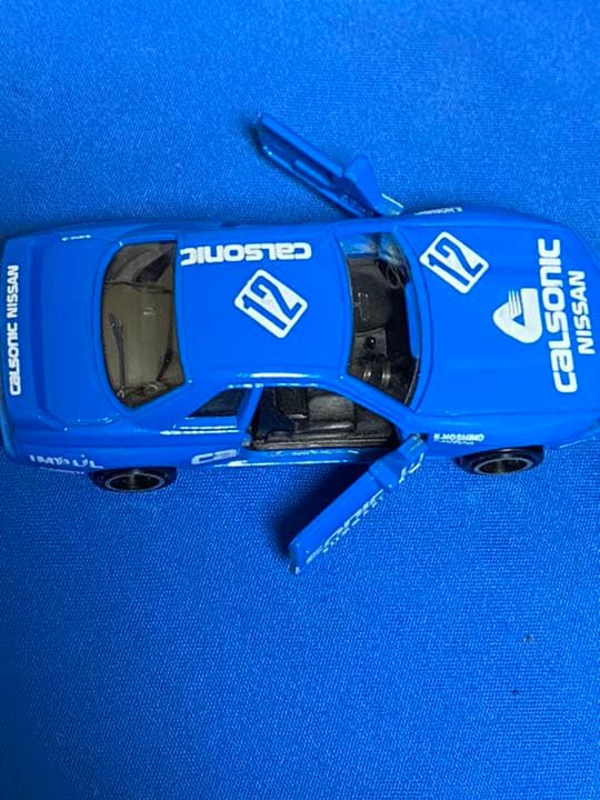 日本製TOMICA NO20日産スカイライン R32 カルソニック　INPUL