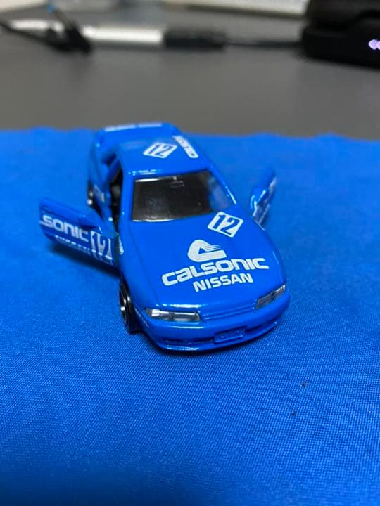 日本製TOMICA NO20日産スカイライン R32 カルソニック　INPUL
