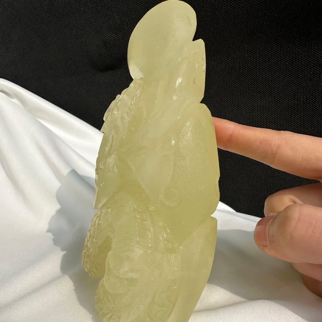 天然石シトリンの龍　置物　彫り物D.85