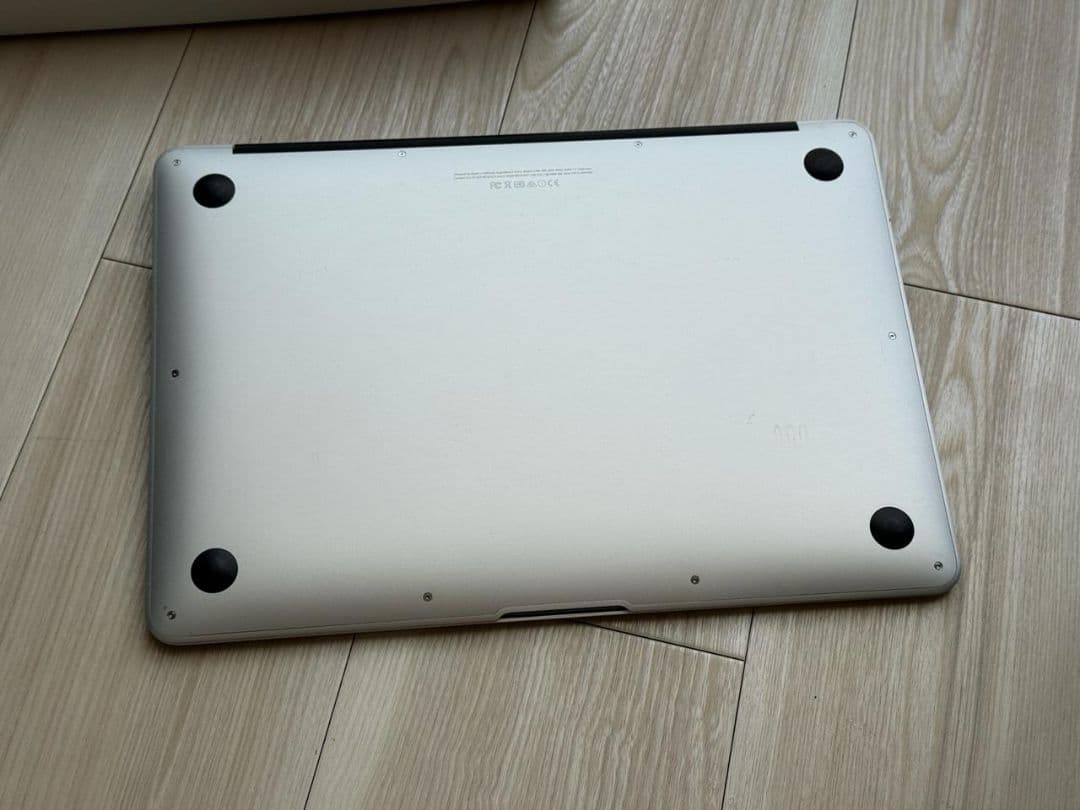 Apple MacBook Air 13インチ 2015 i5 8GB