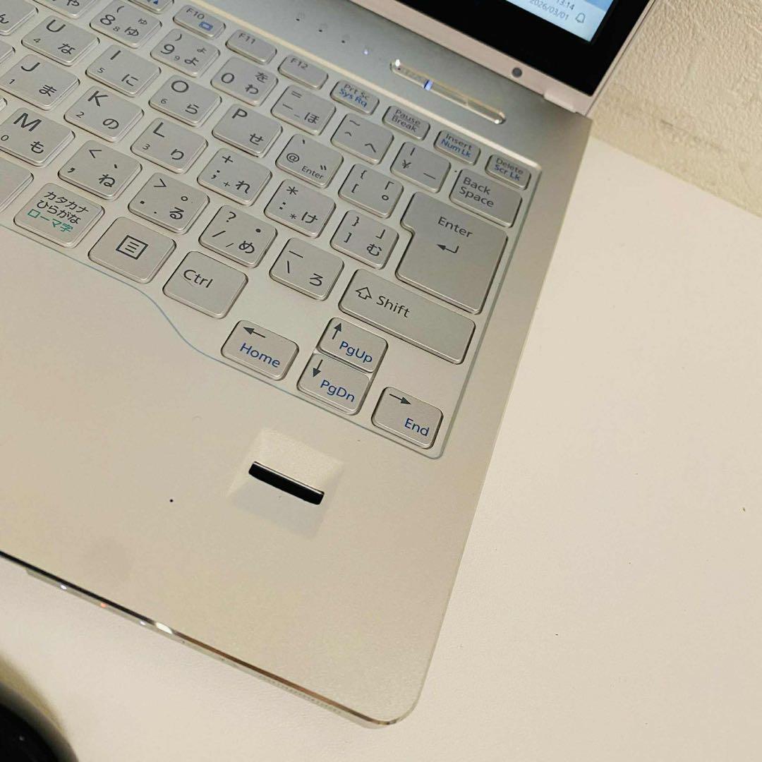 Y120 Fujitsuノートパソコンi7メモリ10G高速SSD Win11