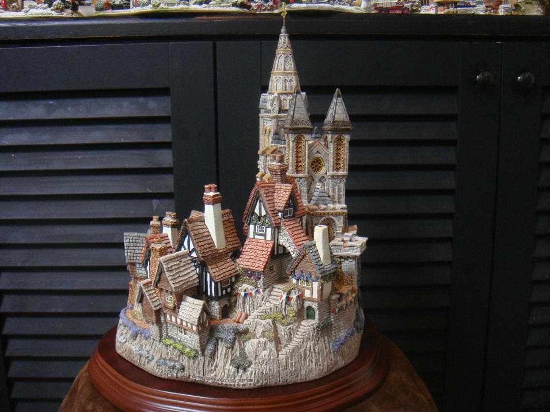 置物 DW THE MILLENNIUM AT HORSESHOE BAY