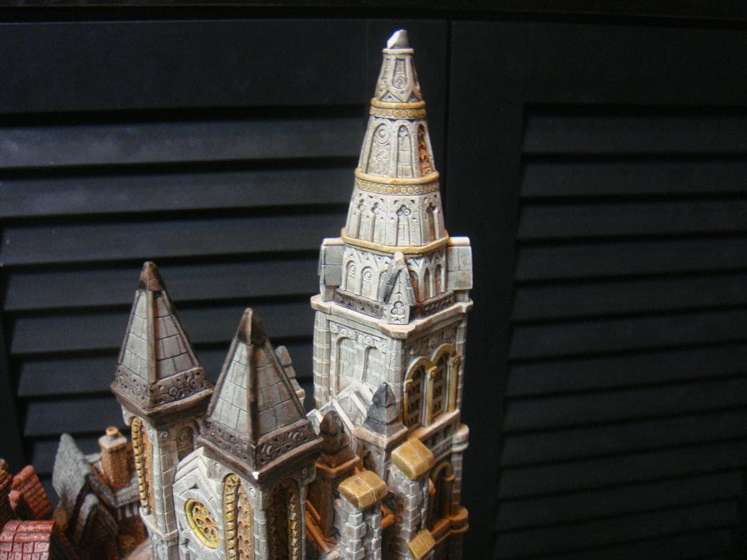 置物 DW THE MILLENNIUM AT HORSESHOE BAY