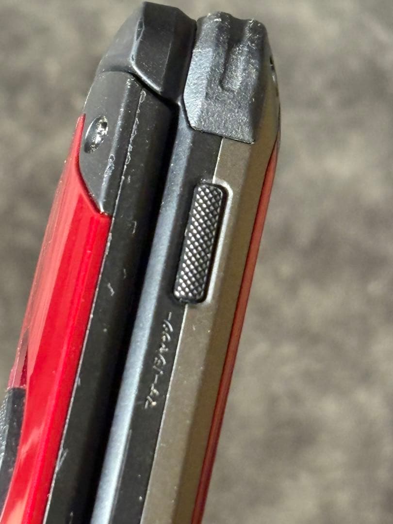 スマートフォン本体 au TORQUE X01 KYF33