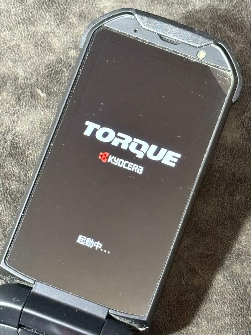 スマートフォン本体 au TORQUE X01 KYF33