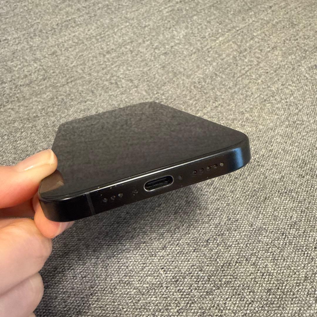 iPhone 16 Pro 512GB ブラックチタニウム