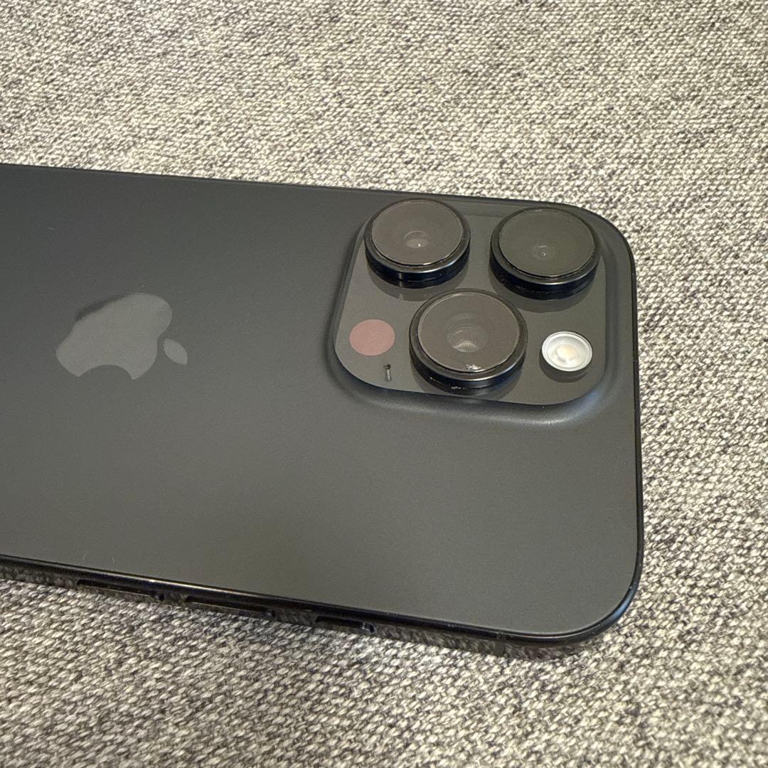 iPhone 16 Pro 512GB ブラックチタニウム