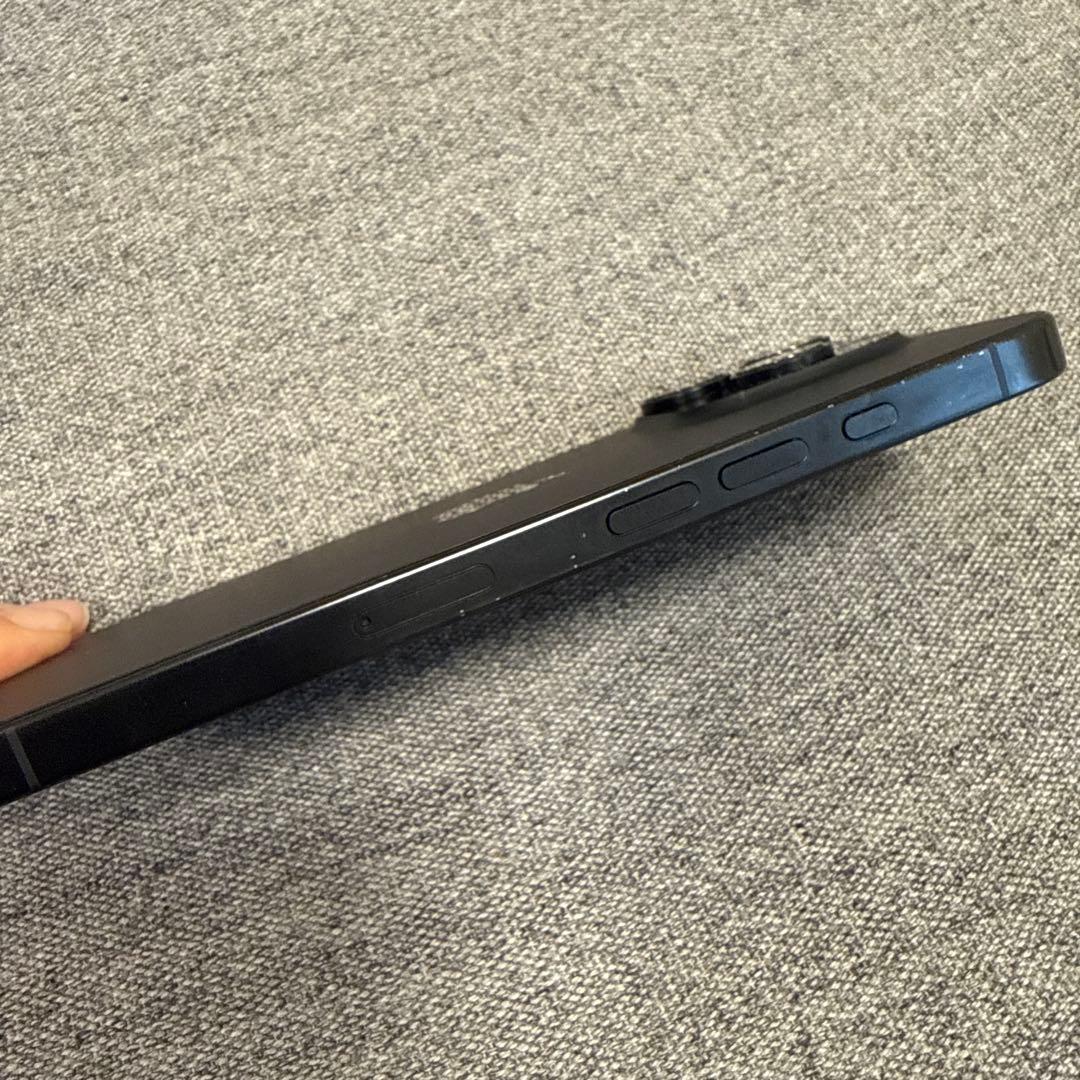 iPhone 16 Pro 512GB ブラックチタニウム