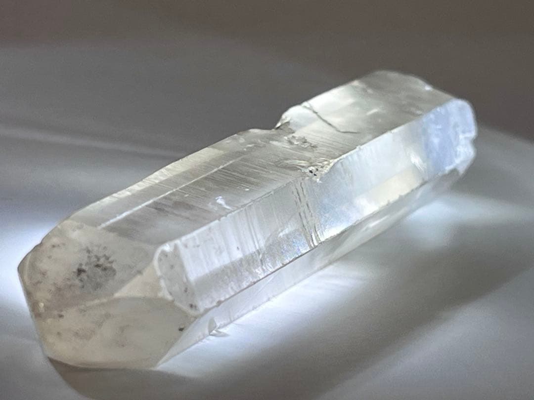 マスタークリスタル　ダウ　レムリアンシード　クリスタル　ピンク　原石　水晶