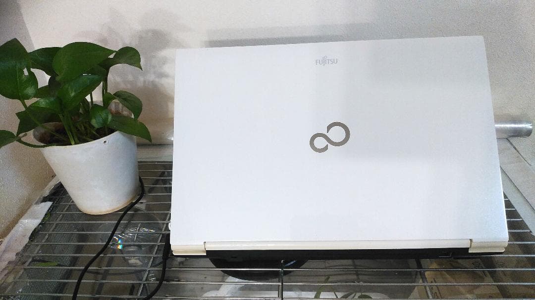 ☆ノートパソコン Windows 11pro すぐ使えます！AH/42K