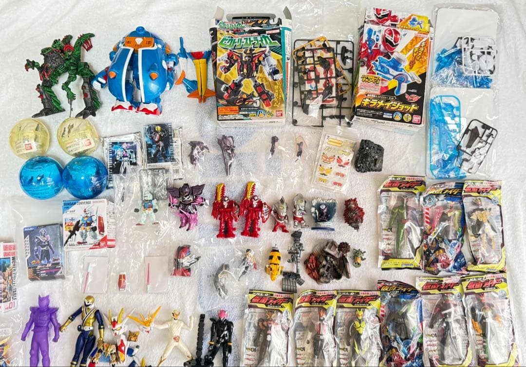 ウルトラマン/仮面ライダー /ガンダム /ウォータリアン　エイリアン　まとめ売り