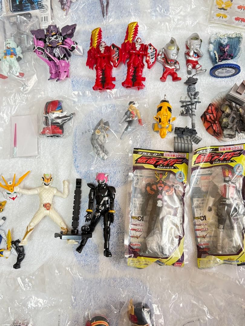 ウルトラマン/仮面ライダー /ガンダム /ウォータリアン　エイリアン　まとめ売り