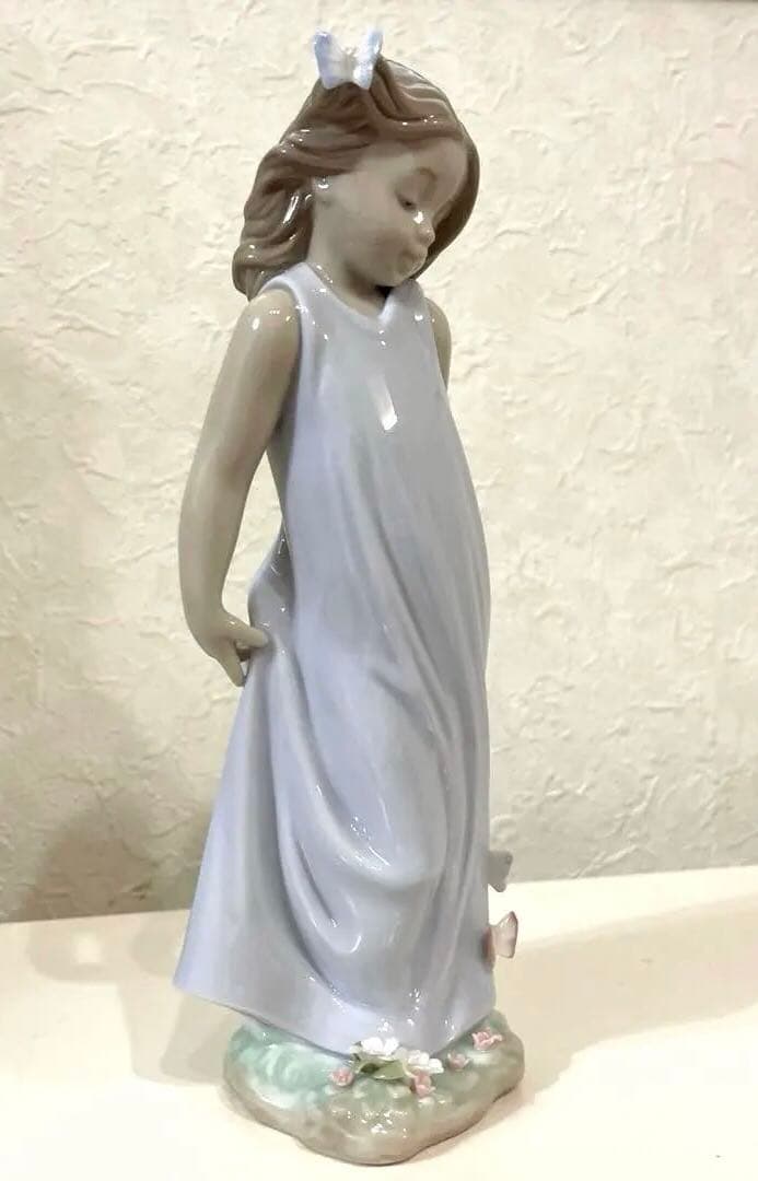 リアドロ【LLADRO 】蝶とお友達