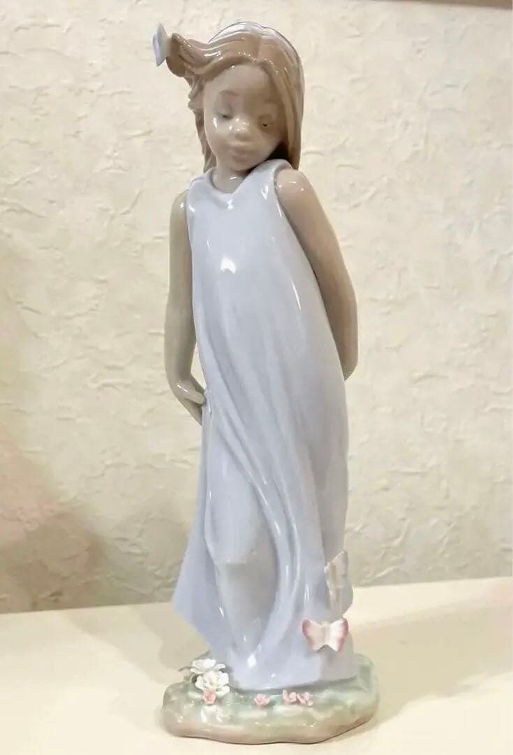 リアドロ【LLADRO 】蝶とお友達