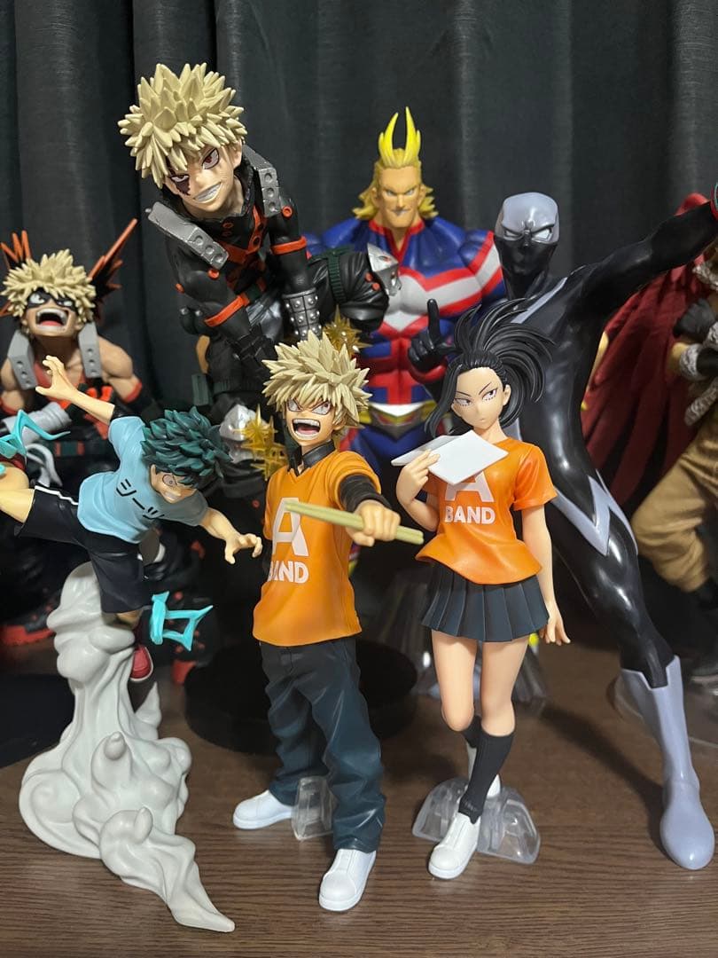 ヒロアカ　一番くじ　爆豪　文化祭　ホークス　八百万　トゥワイス　smsp