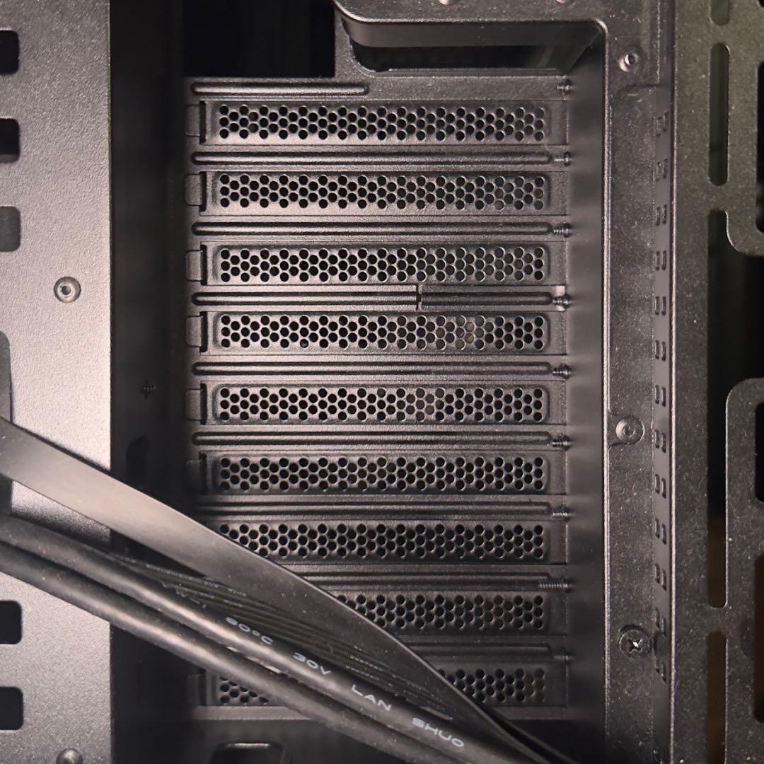 E*T様 Thermaltake The Tower 500 PCケース