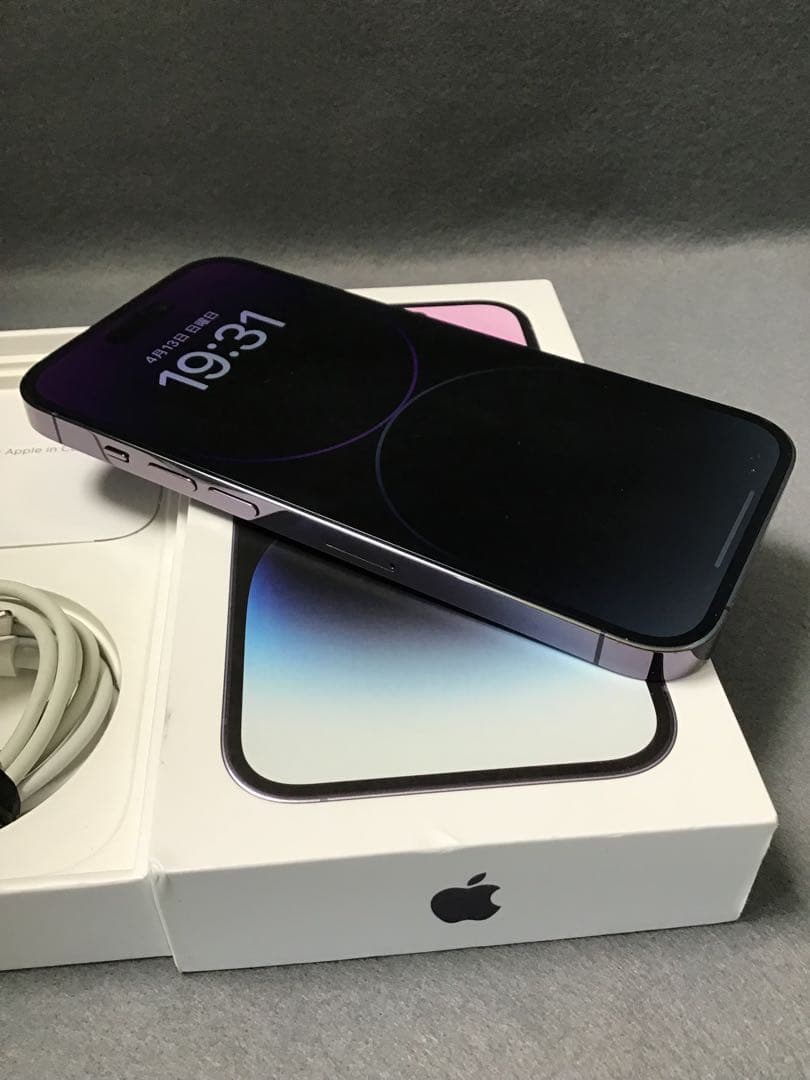 美品　Appleストア版　SIMフリー　iPhone14 Pro 128GB