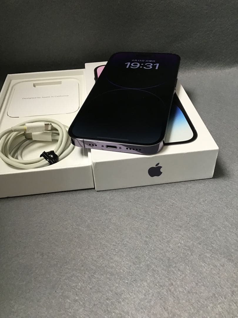 美品　Appleストア版　SIMフリー　iPhone14 Pro 128GB