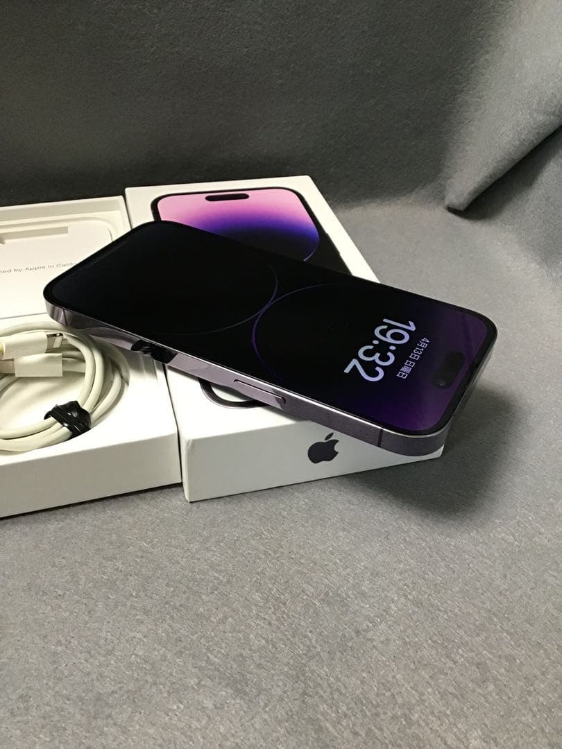 美品　Appleストア版　SIMフリー　iPhone14 Pro 128GB