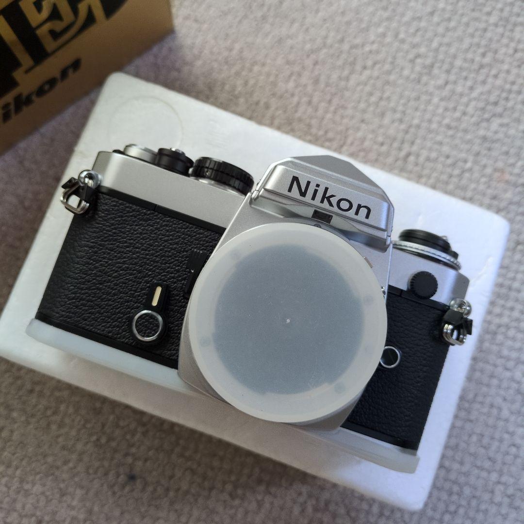 新品未使用 Nikon FE フィルムカメラ 本体のみ シルバー ブラック