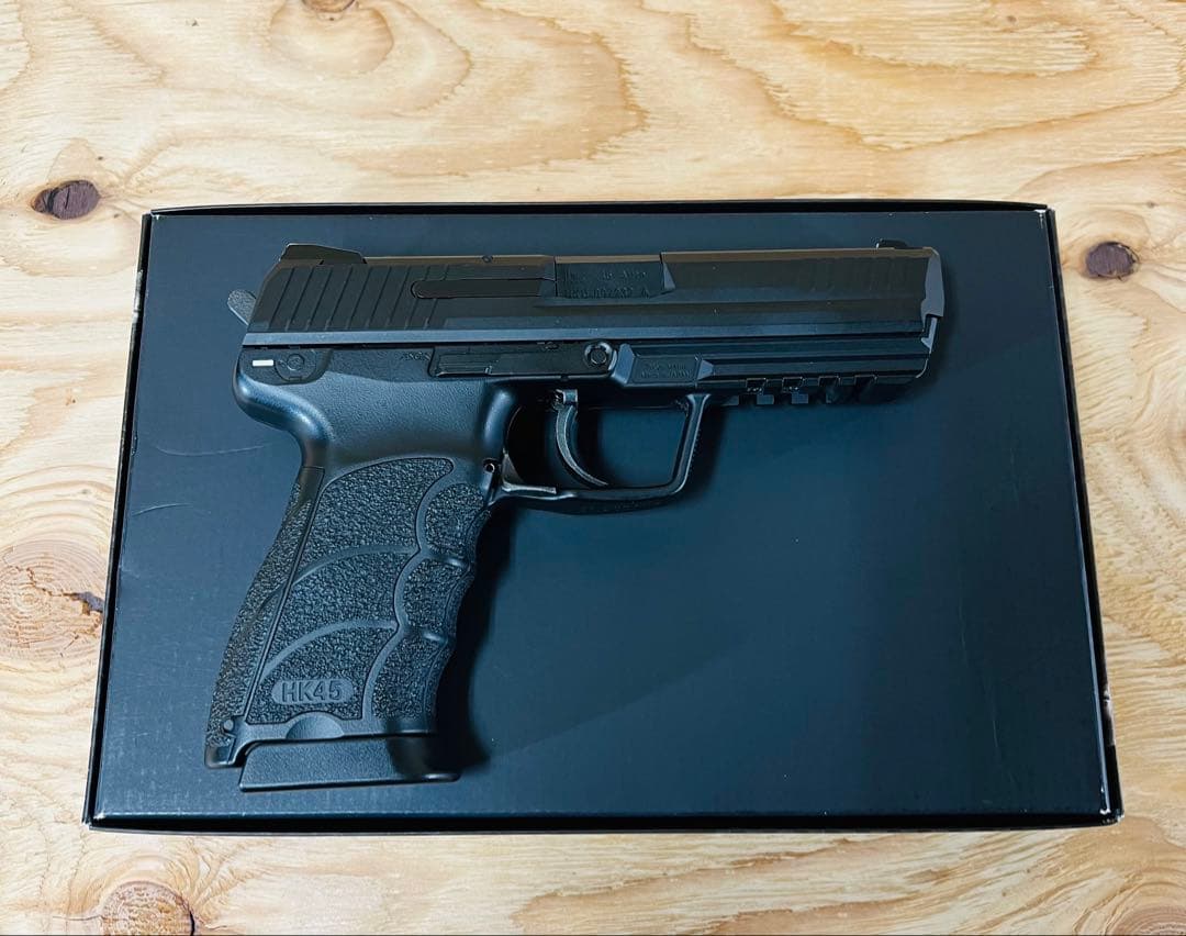 美品 東京マルイ 電動ガン ハンドガンタイプ HK45 バッテリー・充電器付き
