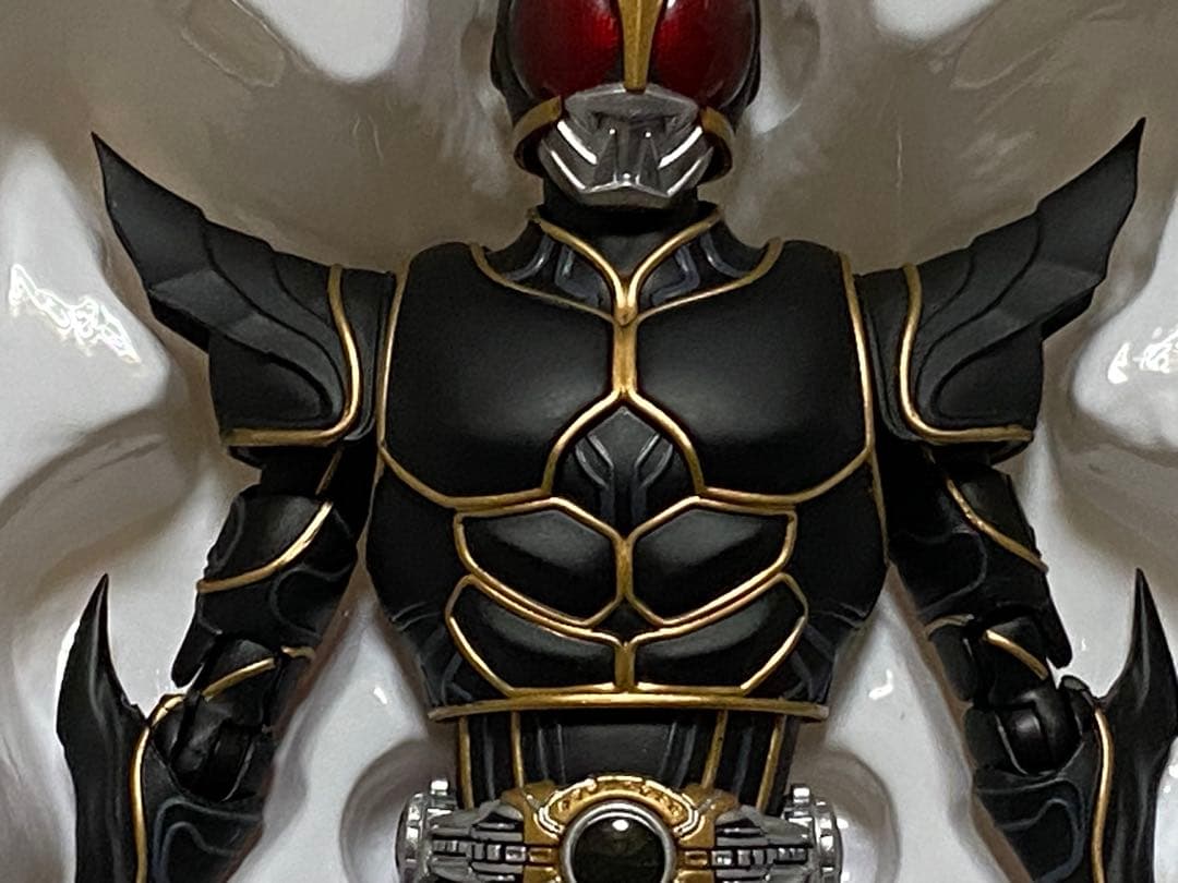 S.H.Figuarts 真骨彫製法 仮面ライダークウガ アルティメットフォーム