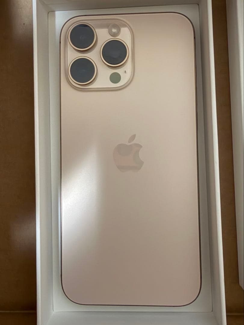 iPhone 16 Pro Max 256GB デザートチタニウム　SIMフリー