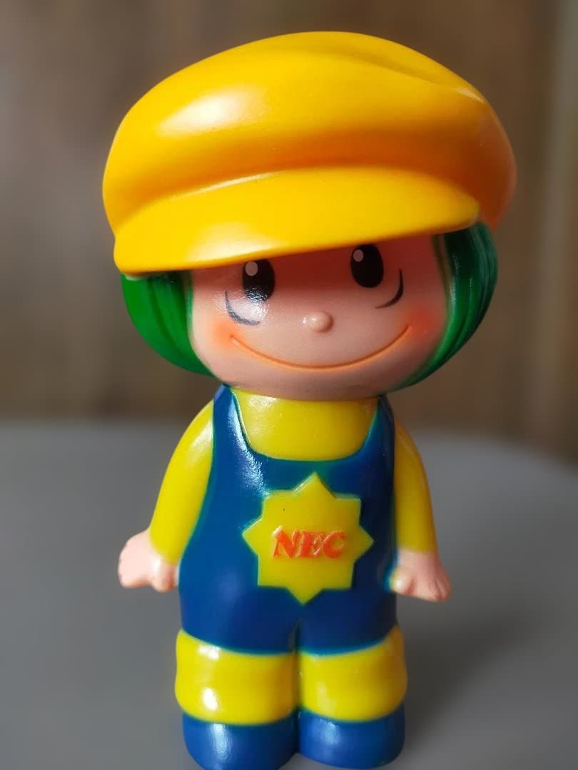 ソフビ貯金箱、人形５個　ノベルティ　非売品