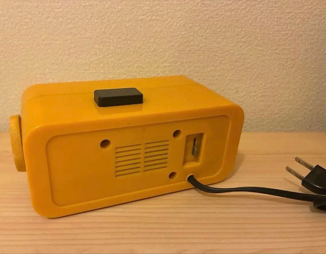 SEIKO デジタル置時計 黄色