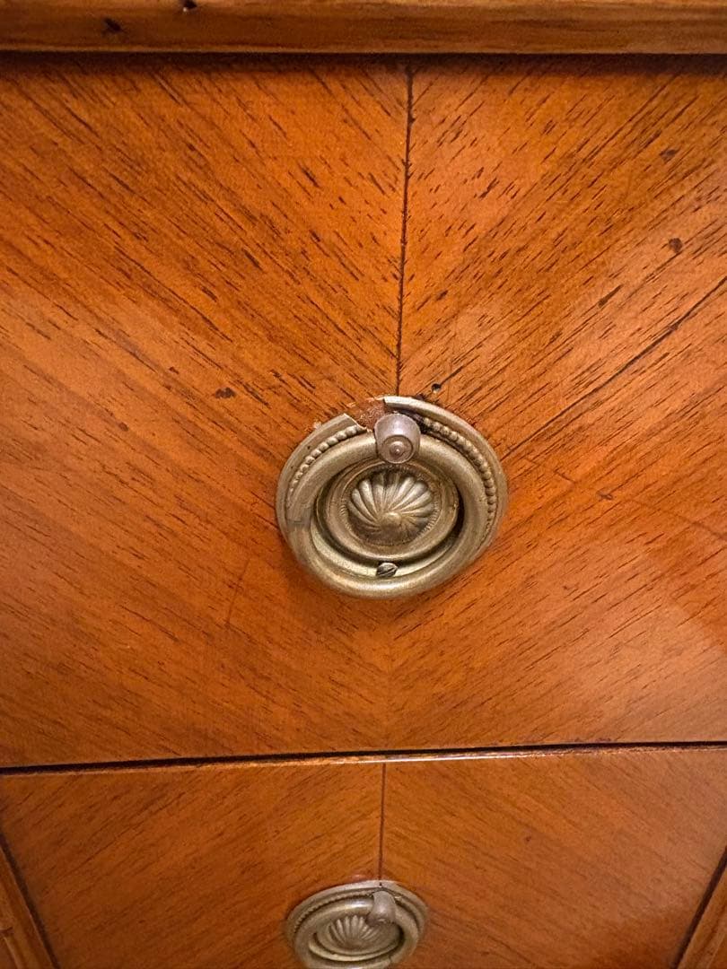 【美品】英国アンティーク調 木象嵌3段チェスト（メートランドスミス風の佇まい）