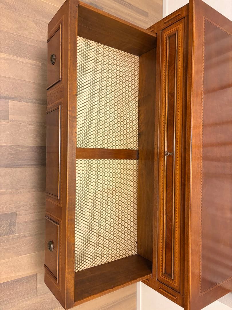 【美品】英国アンティーク調 木象嵌3段チェスト（メートランドスミス風の佇まい）