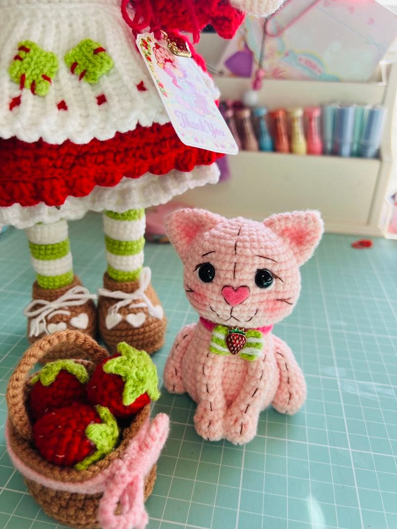 ストロベリーショートケーキ かぎ針編みハンドメイドセット人＋小物付き・限定セット